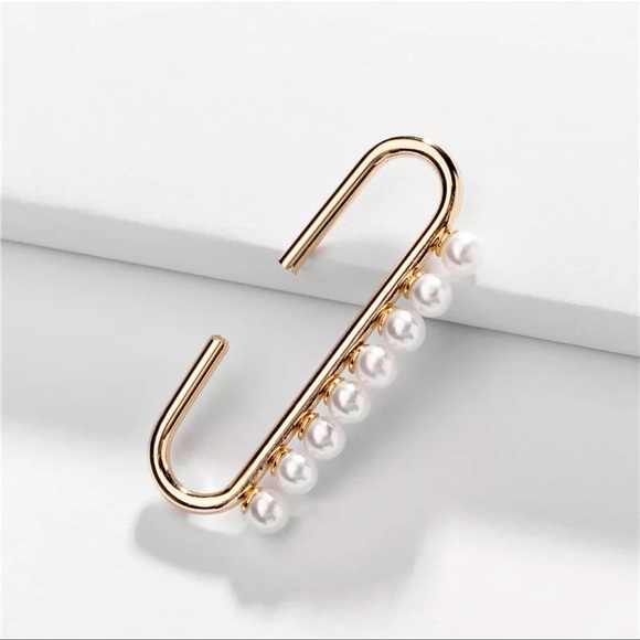 18k Gold Pearl Ear Cuff Bar - Picture 2 of 3